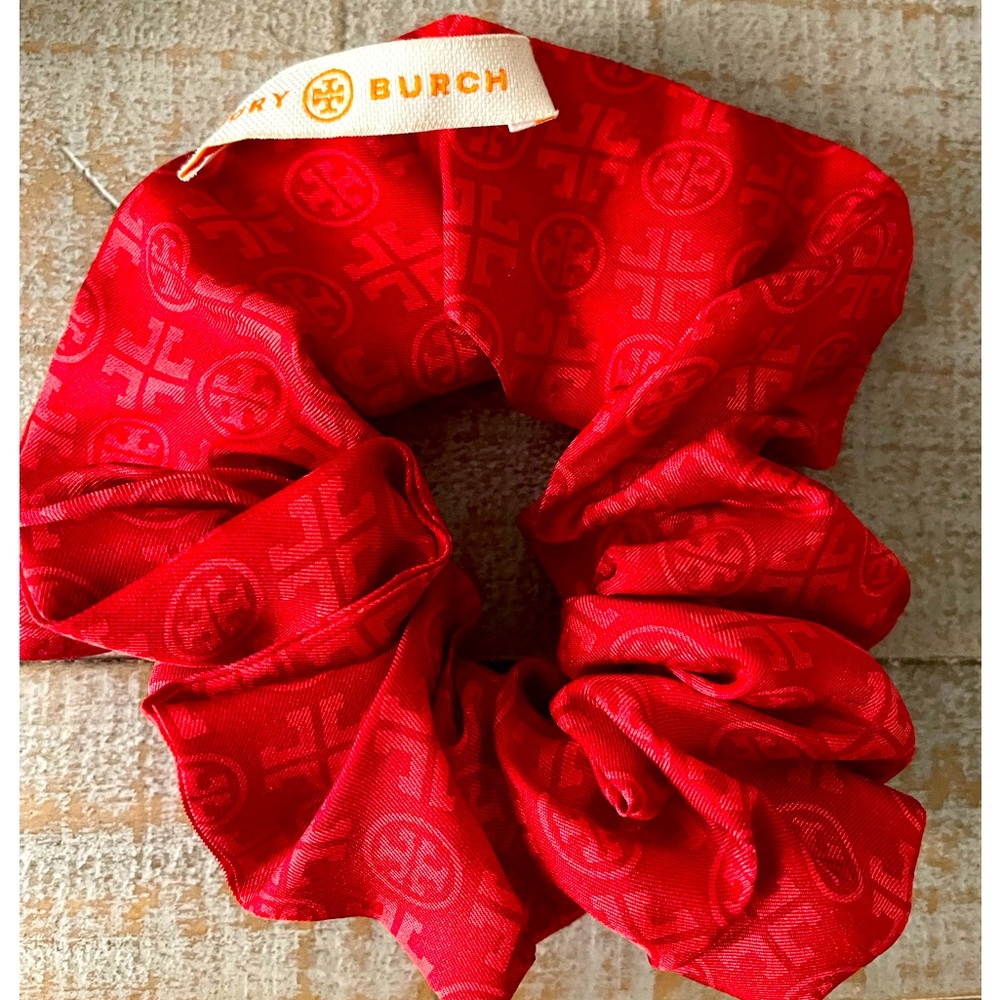 Tory Burch Scrunchie Hair accessory NEW